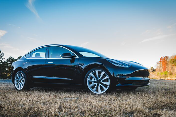 Med_Res-electric-vehicles-duke-energy-0976